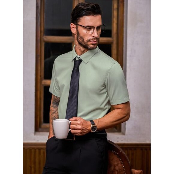 Men's 2 Green Casual Button Down Wrinkle-Free Short Sleeve Business Dress Shirt - Picture 4 of 9